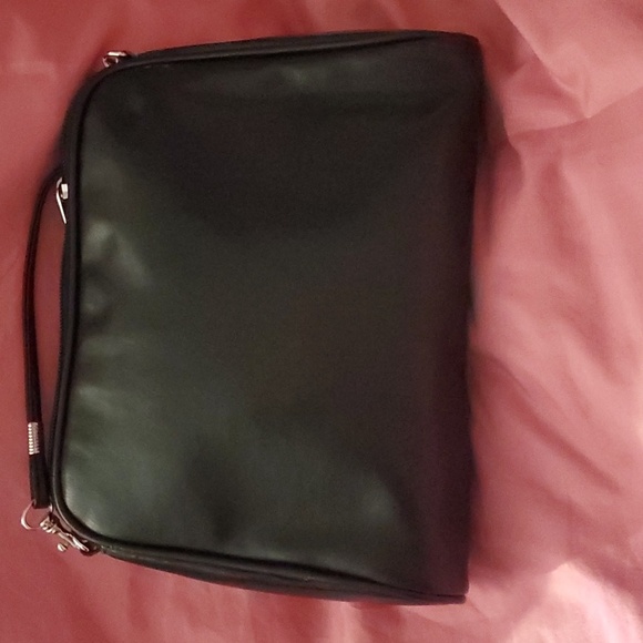 Crossbody Designed Bag - Picture 2 of 16